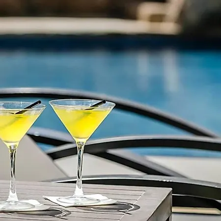 Hotel Exe & 4*