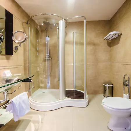 Dorma Cunit Suites & Spa Cunit